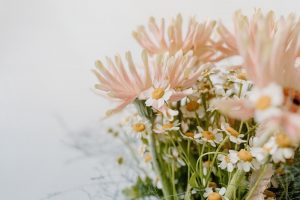 DIY Easter Wreath Ideas For Spring 2022